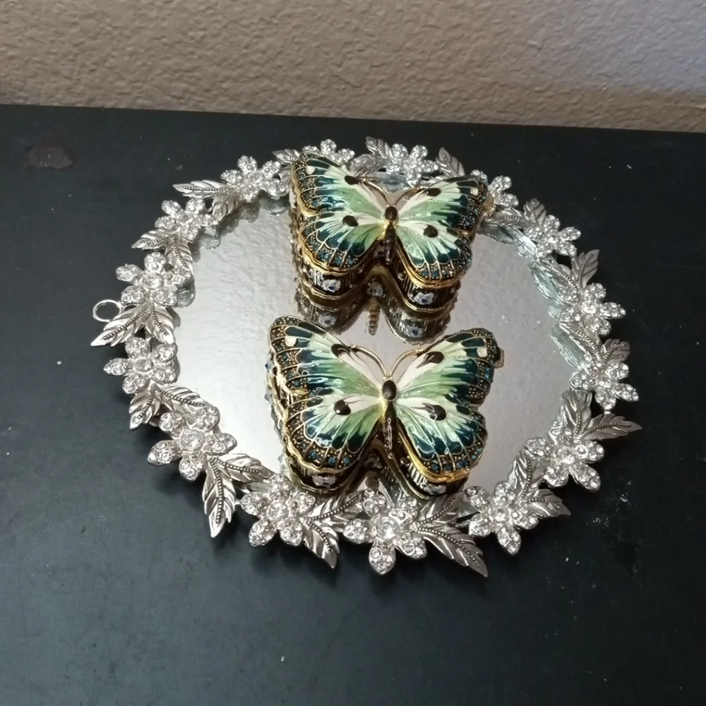EXQUISITE Pair Signed Jay Strongwater Bejewelled Enamel 3